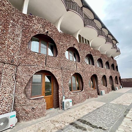 The Hill Guest House Ереван Экстерьер фото