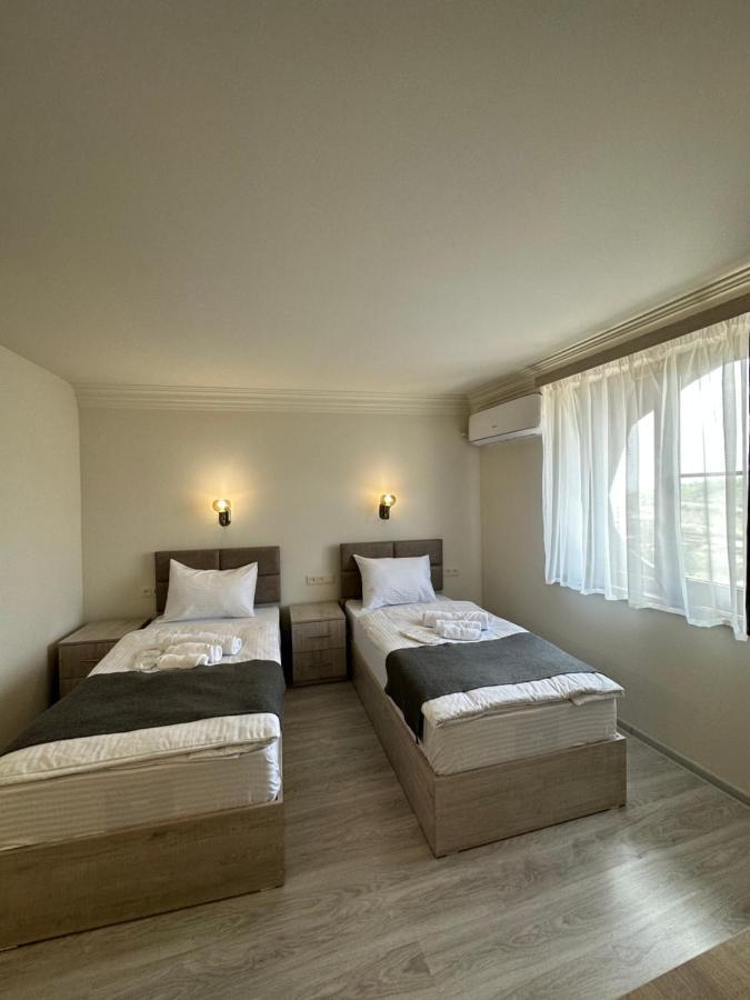 The Hill Guest House Ереван Экстерьер фото