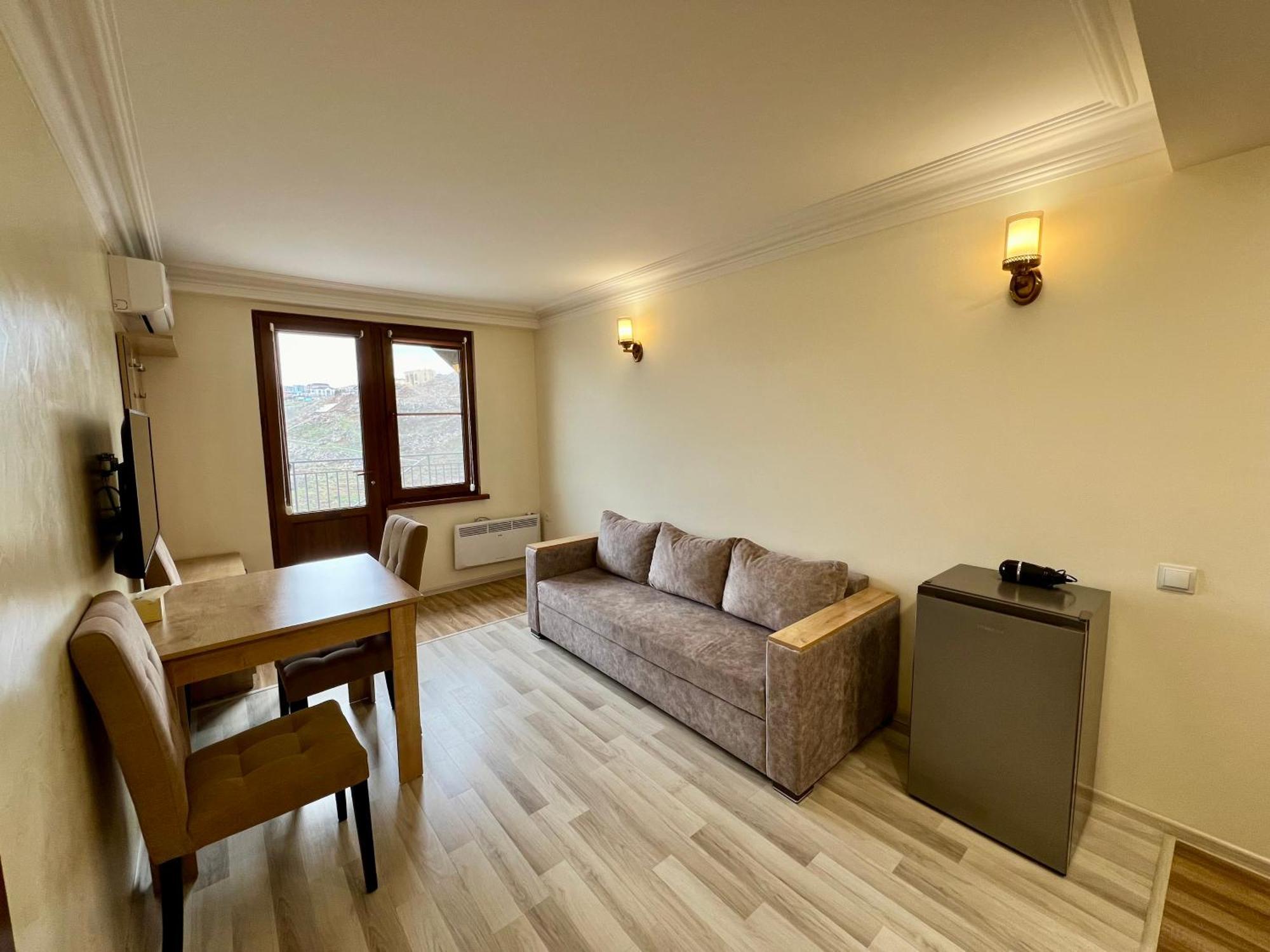 The Hill Guest House Ереван Экстерьер фото
