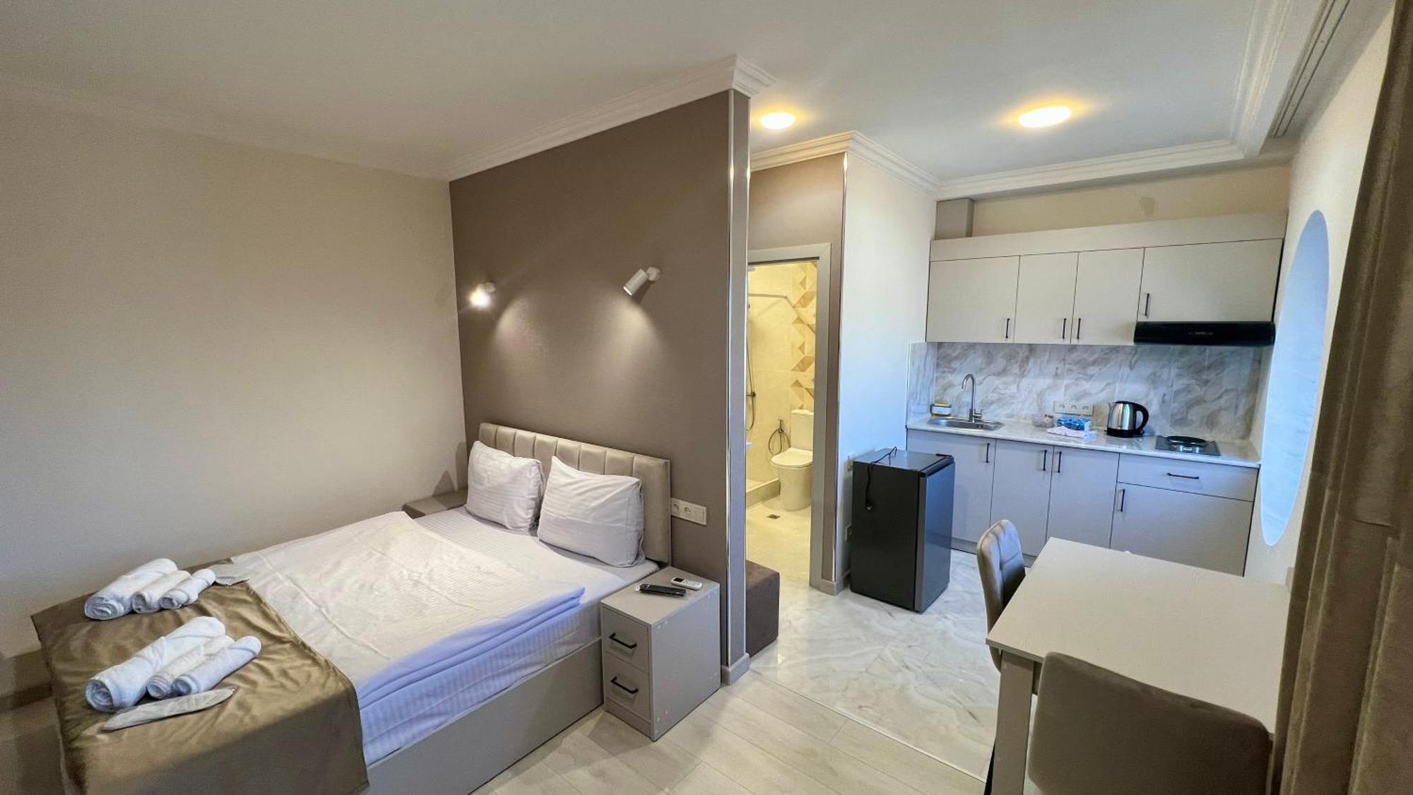 The Hill Guest House Ереван Экстерьер фото
